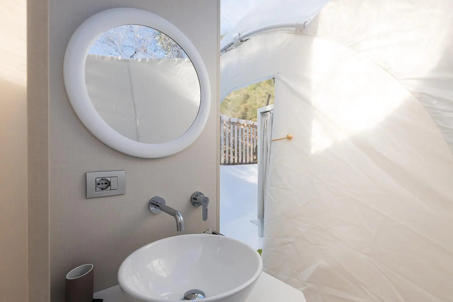 Luxury tent Bubble Antares Hotel Badalucco Italy