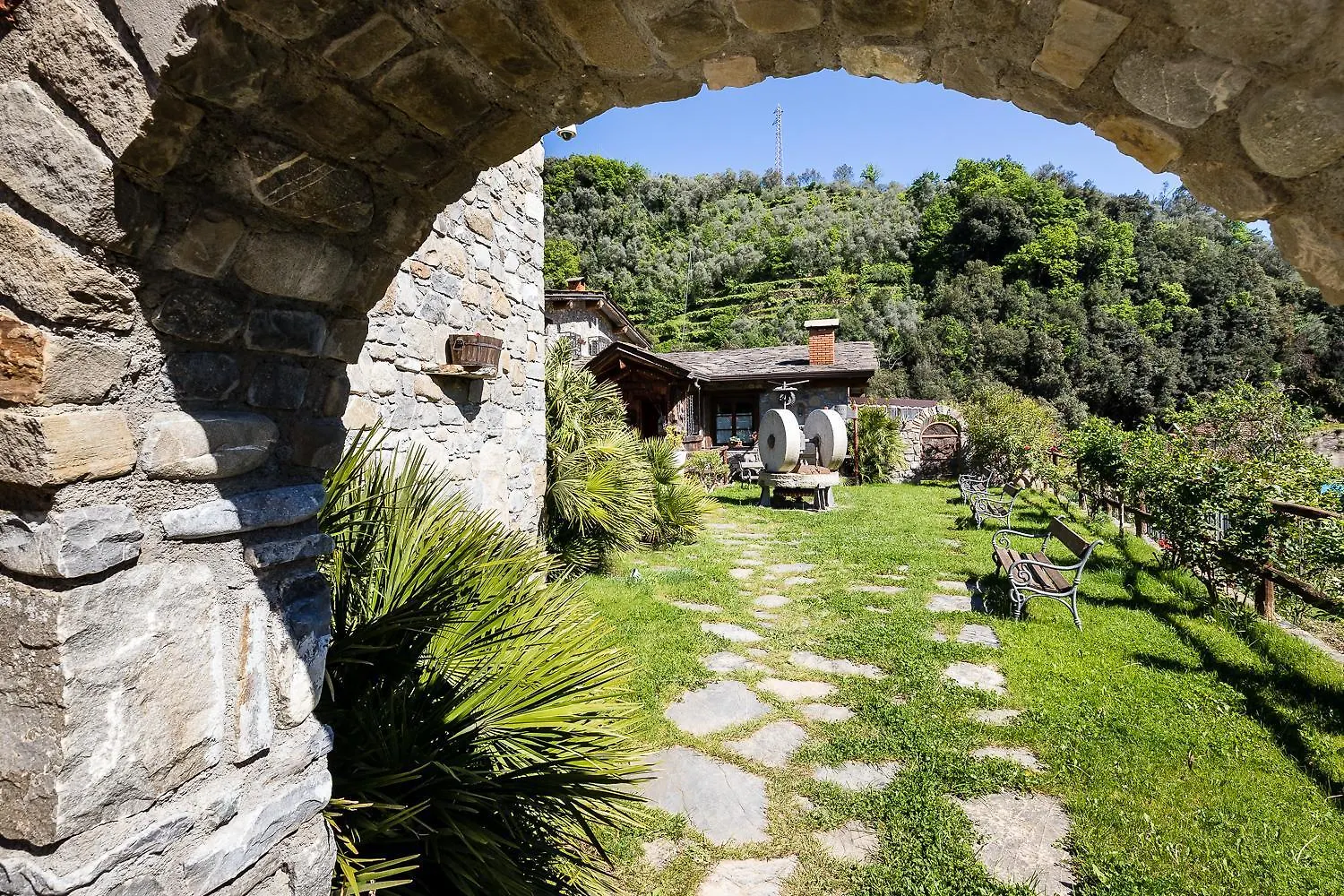 Luxury tent Bubble Antares Hotel Badalucco